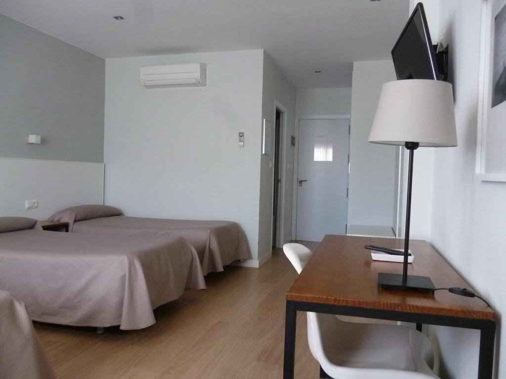 Hostal Las Cumbres Conil De La Frontera Exterior photo