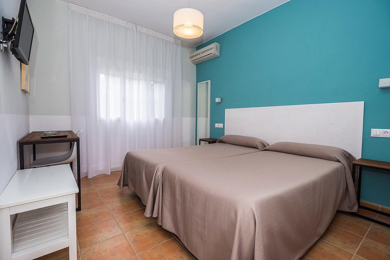 Hostal Las Cumbres Conil De La Frontera Exterior photo