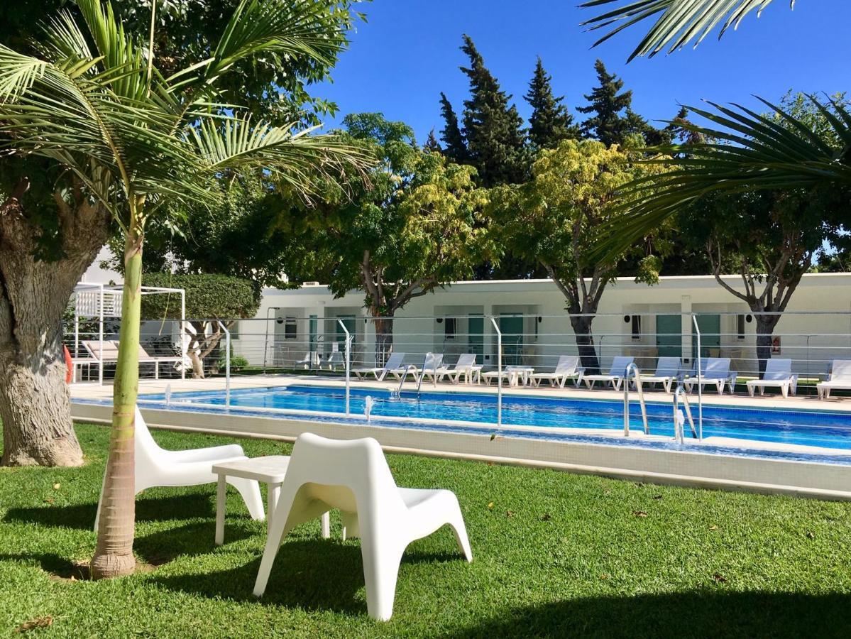 Hostal Las Cumbres Conil De La Frontera Exterior photo